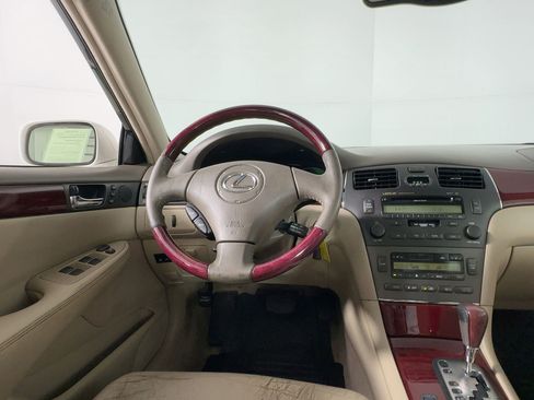 Used 2004 Lexus ES 330 image 25