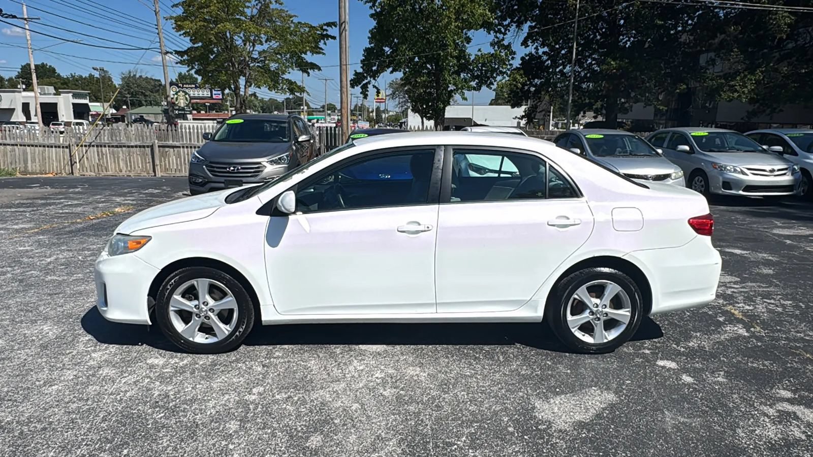 Used 2013 Toyota Corolla LE FWD image 4