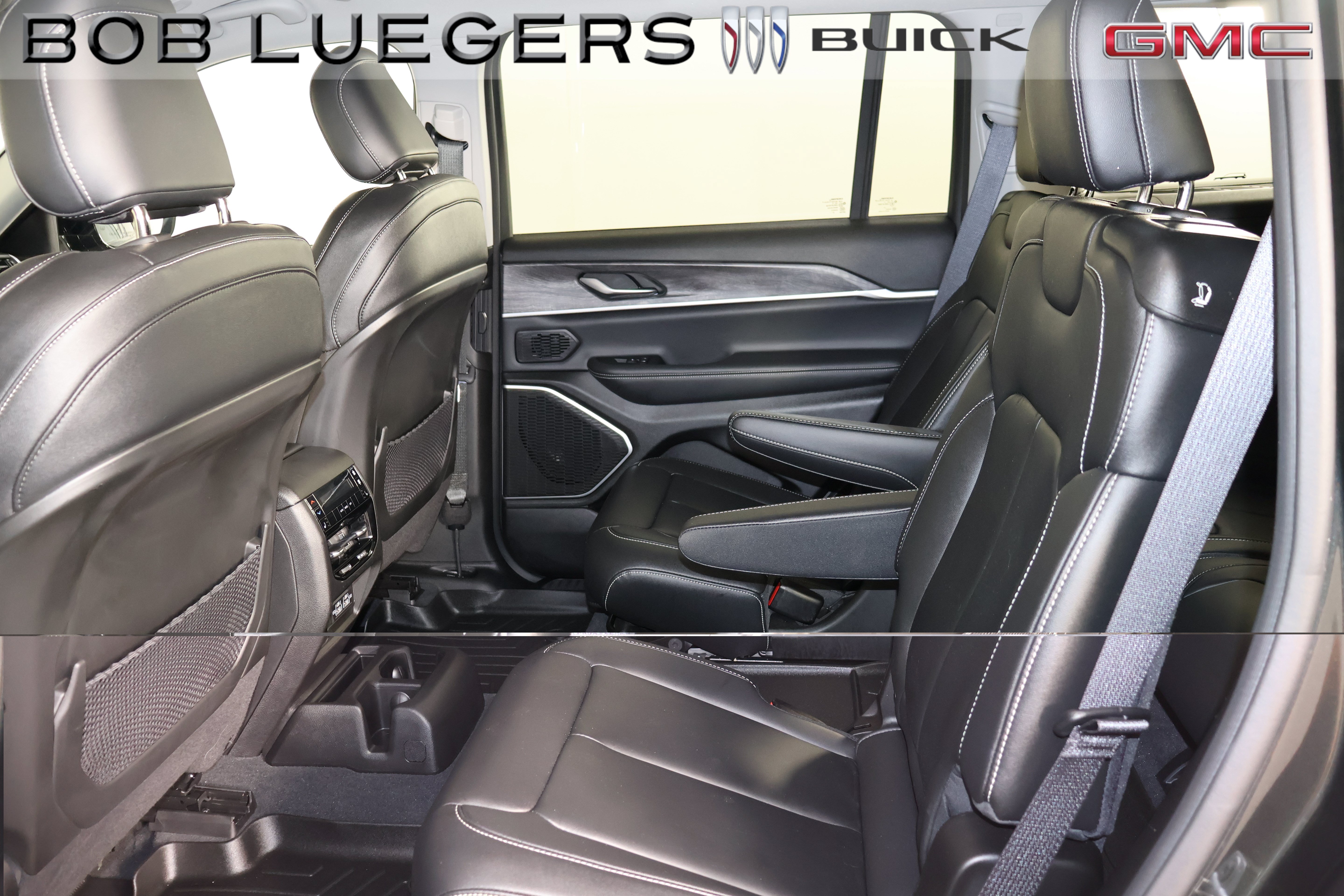 Used 2022 Jeep Grand Cherokee L Limited AWD/4WD image 12