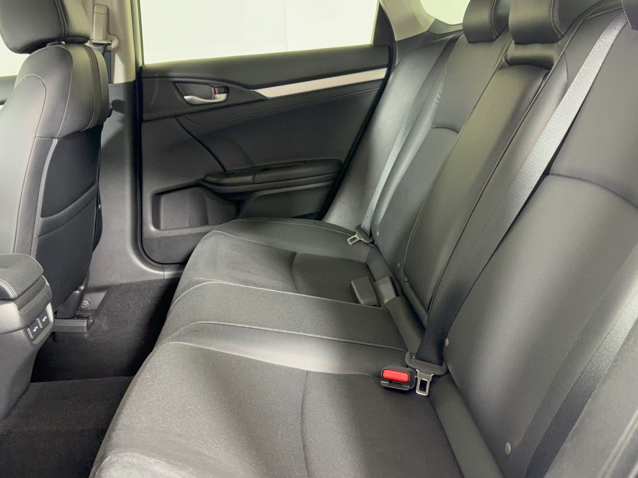 Certified 2019 Honda Civic Touring image 25