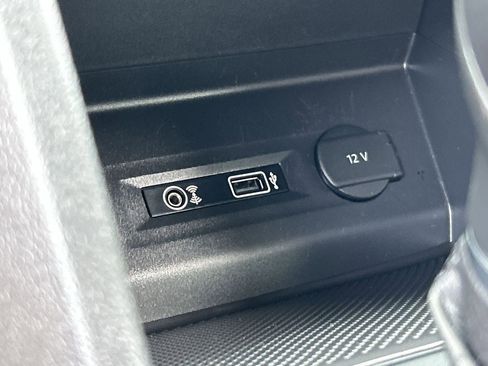Used 2019 Volkswagen Atlas SE w/ Panoramic Sunroof Package FWD image 26