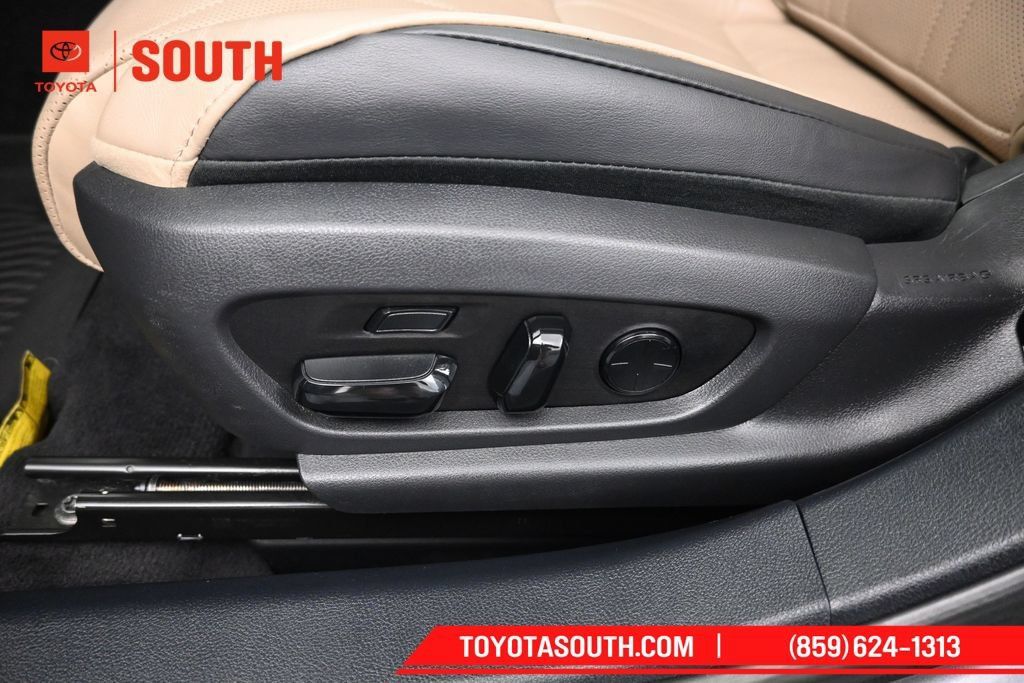 Used 2020 Lexus ES 350 w/ Accessory Package FWD image 25