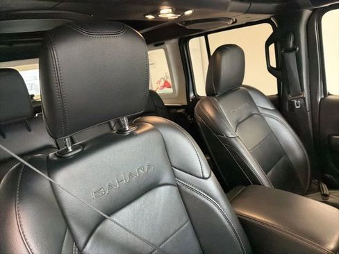 Used 2021 Jeep Wrangler Unlimited Sahara w/ Uconnect 4C Nav & Sound Group image 38