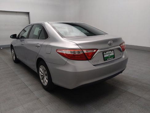 Used 2017 Toyota Camry LE FWD image 5