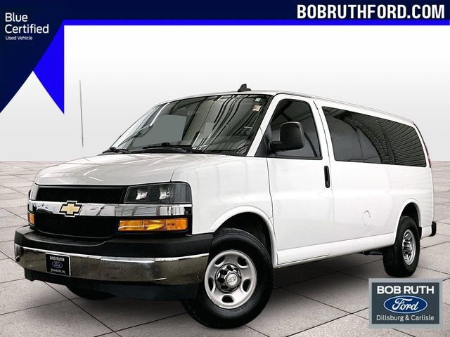 Used 2018 Chevrolet Express 3500 LT w/ LT Preferred Equipment Group RWD image 1
