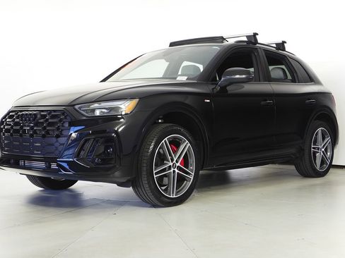 Used 2024 Audi Q5 e Premium Plus w/ Premium Plus Package image 2