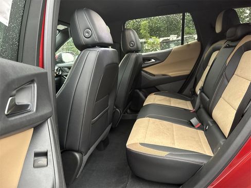 New 2026 Chevrolet Equinox ACTIV w/ Convenience Package III image 28