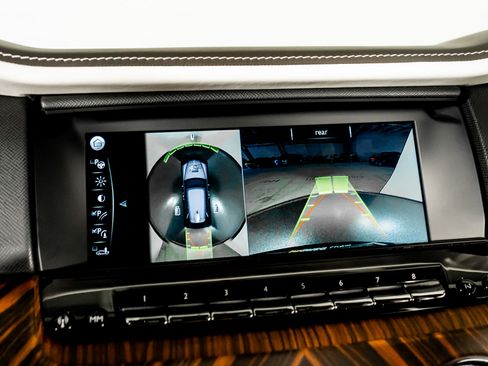 Used 2023 Rolls-Royce Cullinan w/ Cullinan Package image 44