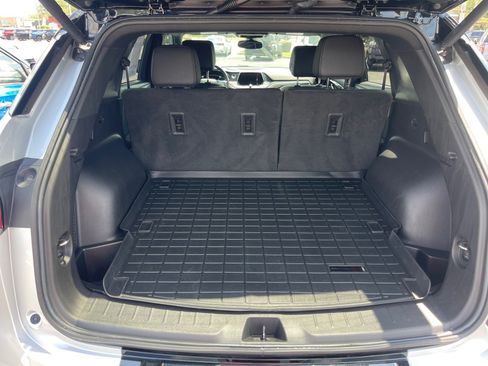 Used 2022 Chevrolet Blazer RS w/ Enhanced Convenience Package FWD image 14