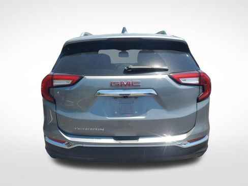 Used 2024 GMC Terrain SLT FWD image 4