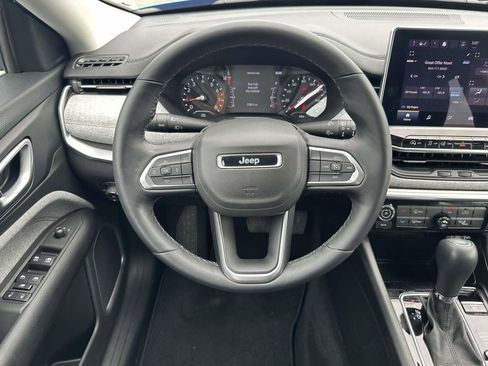 Used 2022 Jeep Compass Latitude AWD/4WD image 15