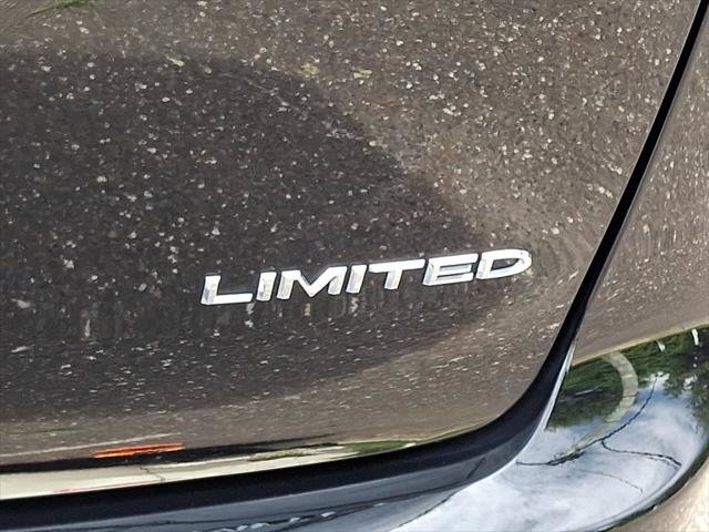 Certified 2026 Chrysler Pacifica Limited FWD image 17