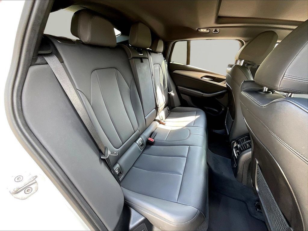 Used 2019 BMW X4 xDrive30i w/ Convenience Package AWD/4WD image 27