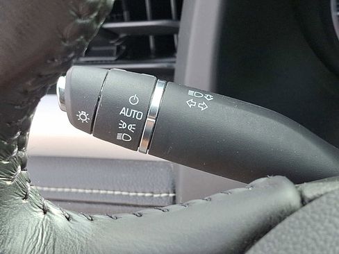 Certified 2018 GMC Acadia SLE image 25