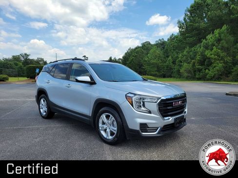 Used 2022 GMC Terrain SLE w/ Driver Convenience Package FWD image 8