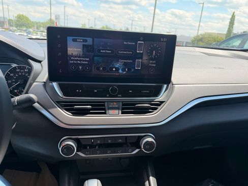 New 2026 Nissan Altima 2.5 SR FWD image 11