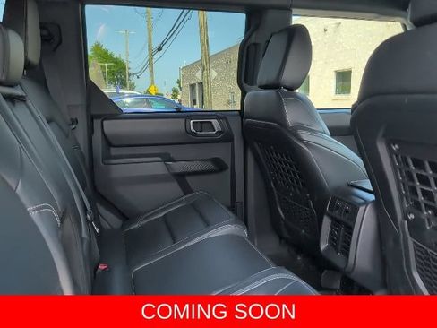 Used 2025 Ford Bronco Badlands AWD/4WD image 9