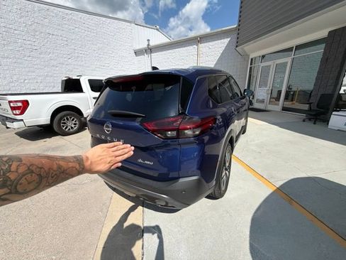 Used 2023 Nissan Rogue SL w/ SL Premium Package AWD/4WD image 5