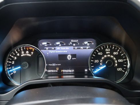 Used 2015 Ford F150 Lariat w/ Equipment Group 502A Luxury image 19