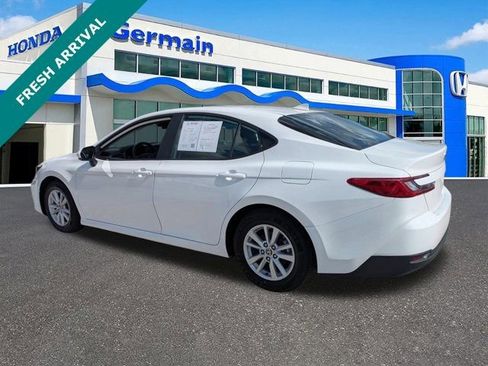Used 2025 Toyota Camry LE FWD image 7