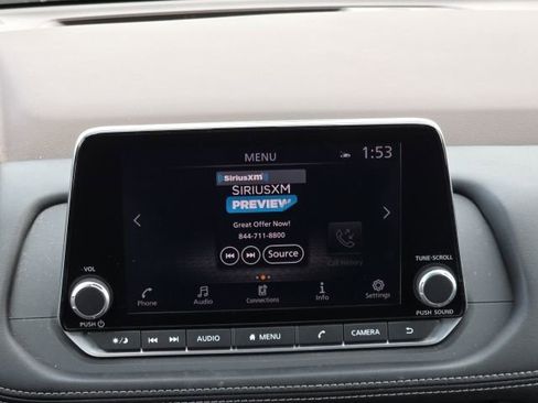 Used 2023 Nissan Rogue SV image 12