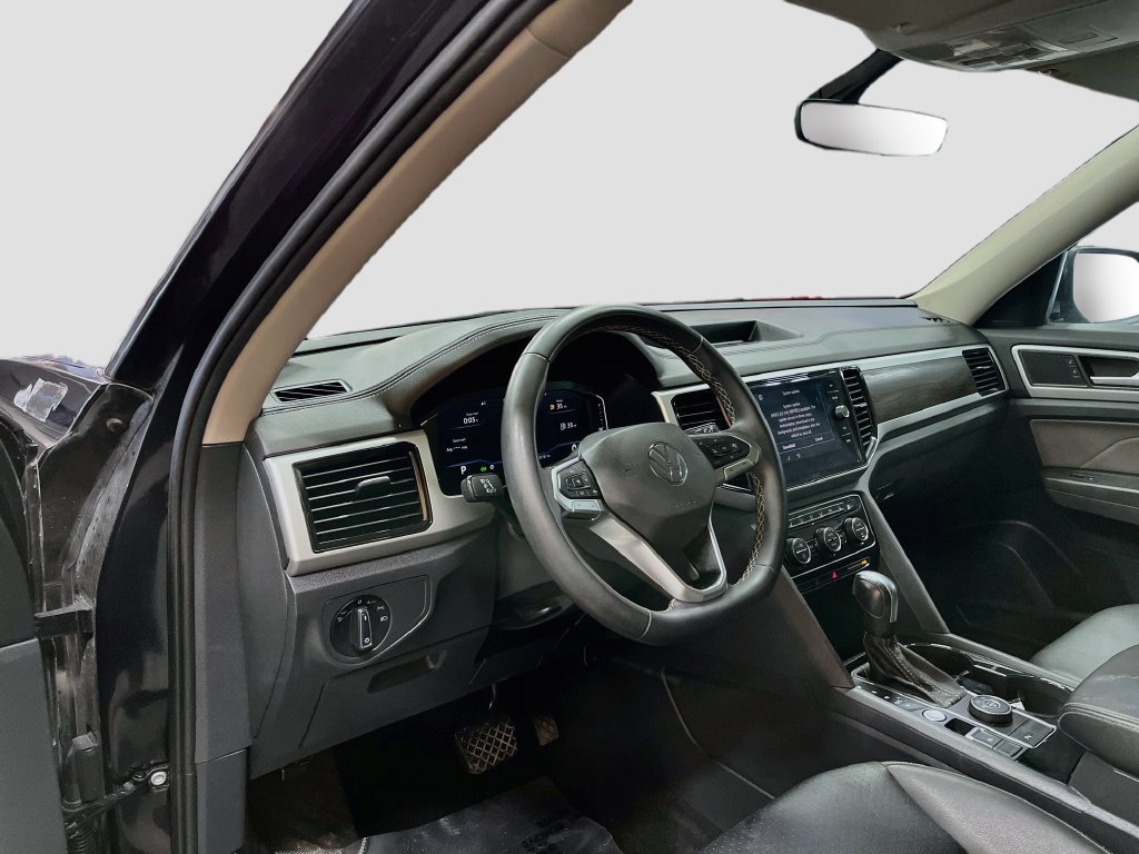 Used 2023 Volkswagen Atlas SE w/ Panoramic Sunroof Package AWD/4WD image 9