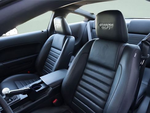 Used 2008 Ford Mustang Shelby GT500 RWD image 16
