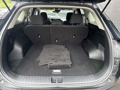 Used 2023 Kia Sportage LX image 11