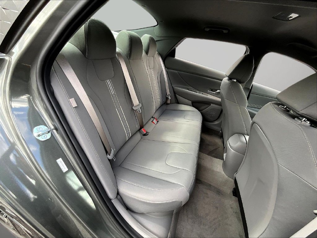 New 2026 Hyundai Elantra SEL w/ Cargo Package FWD image 9