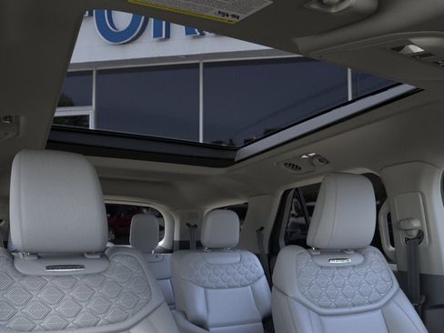 New 2026 Ford Explorer Platinum AWD/4WD image 22