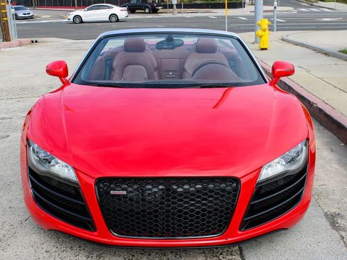 Used 2011 Audi R8 V10 image 9