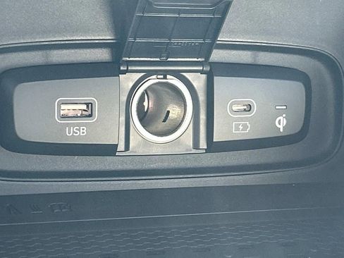 New 2026 Hyundai Venue SEL image 32