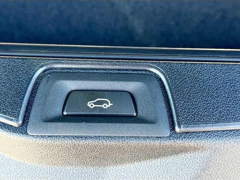 Used 2026 BMW X5 M Competition w/ Executive Package image 13