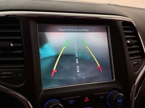 Used 2014 Jeep Grand Cherokee Overland w/ Advanced Technology Group image 34