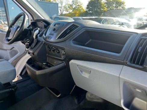 Used 2016 Ford Transit 250 130 Medium Roof RWD image 19