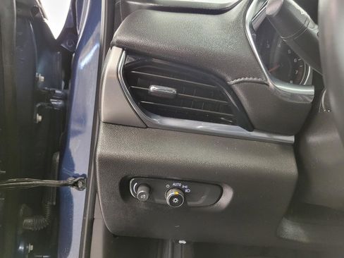 Used 2023 Chevrolet Traverse LT w/ LPO, Floor Liner Package image 10