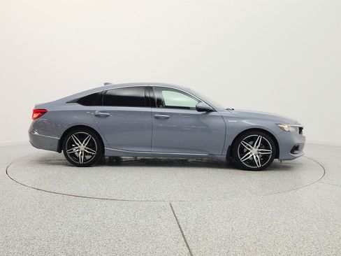 Used 2021 Honda Accord Touring image 4