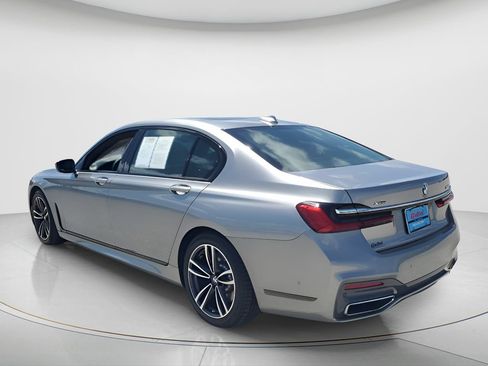 Used 2021 BMW 750i xDrive w/ Luxury Rear Seating Package AWD/4WD image 7