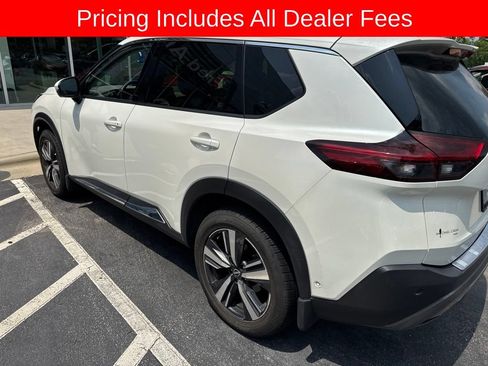 Certified 2023 Nissan Rogue SL w/ SL Premium Package FWD image 3