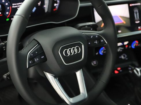 New 2025 Audi Q3 2.0T Premium image 16