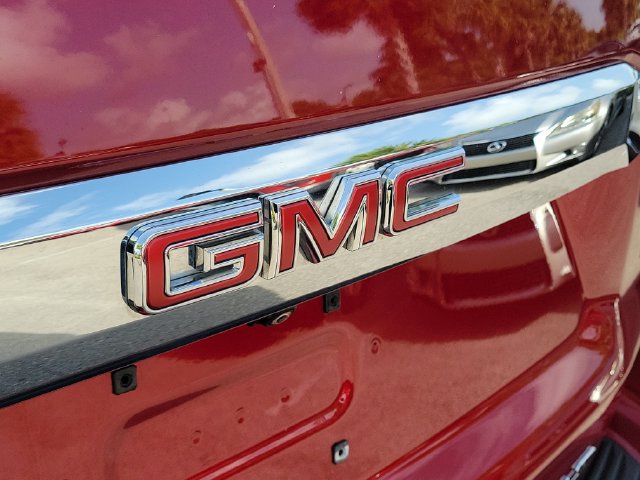 Used 2022 GMC Yukon SLT w/ SLT Luxury Package RWD image 9