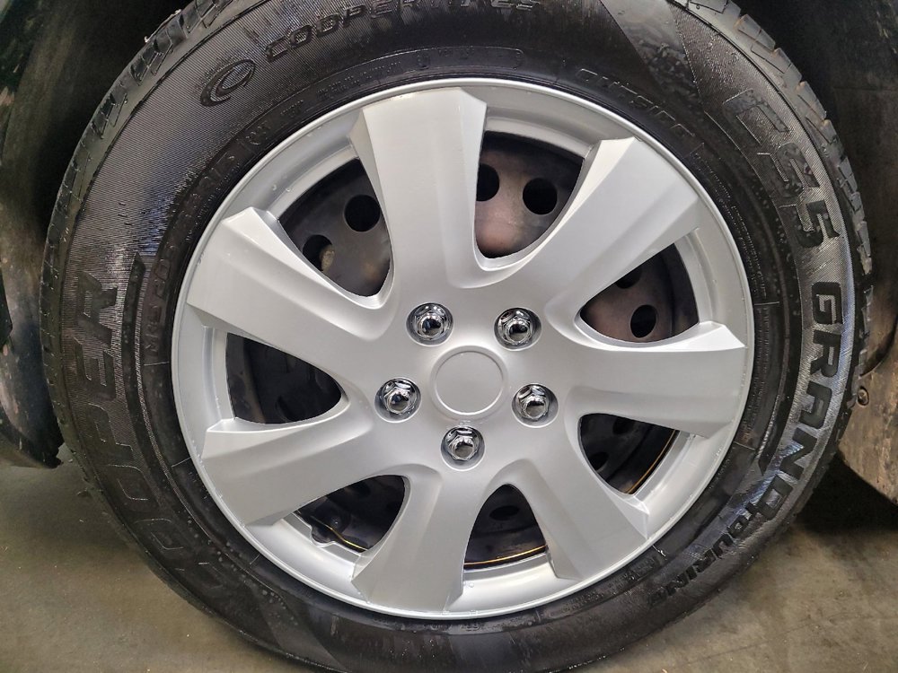 Used 2020 Nissan Kicks S FWD image 31