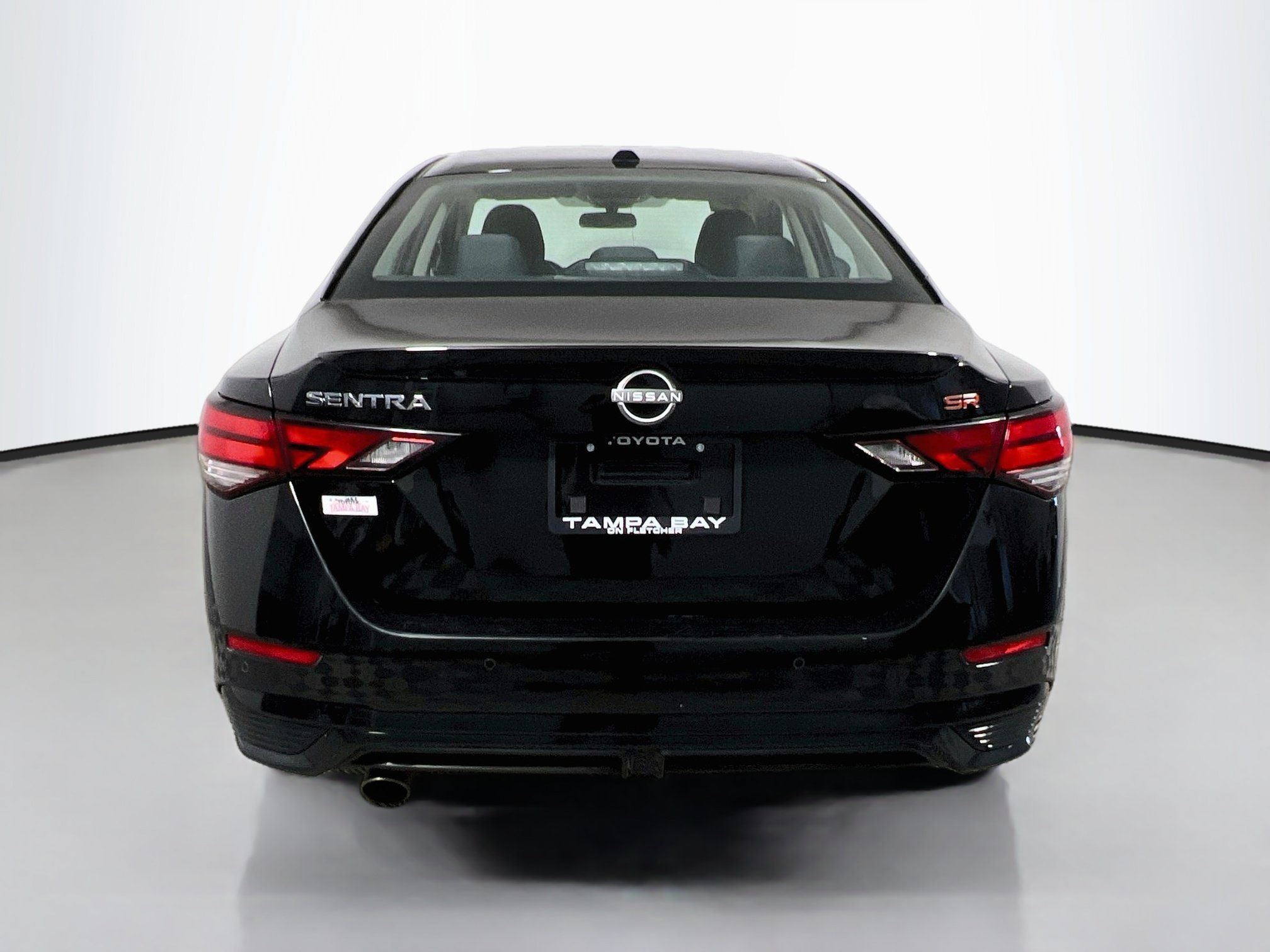 Used 2025 Nissan Sentra SR FWD image 6