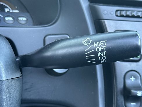 Used 2004 Honda S2000 image 42