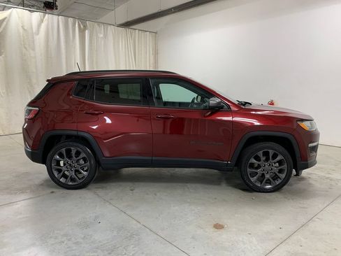 Used 2021 Jeep Compass Latitude AWD/4WD image 11