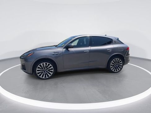 Used 2023 Maserati Grecale Modena AWD/4WD image 5