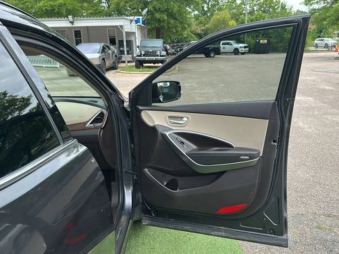 Used 2018 Hyundai Santa Fe Sport FWD image 24