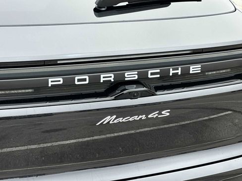 New 2025 Porsche Macan 4S Electric image 25