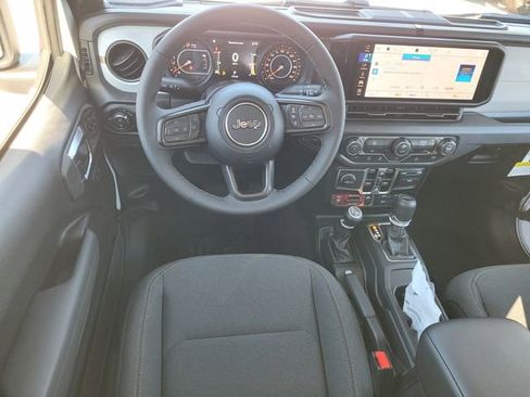 New 2026 Jeep Gladiator Sport image 10