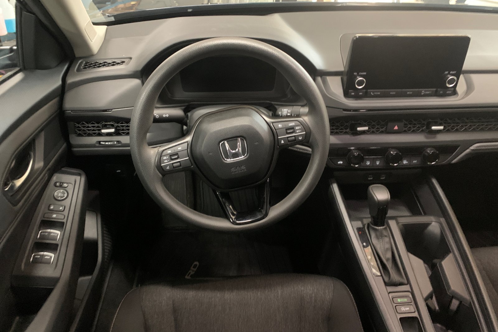 Certified 2025 Honda Accord SE image 16